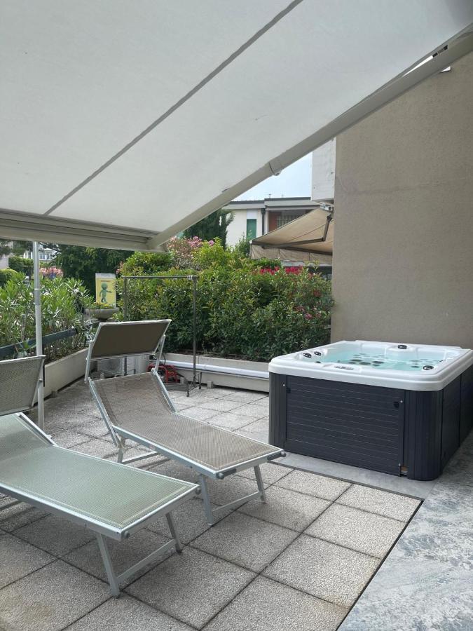 Garda Fantasy Paradise Silver O Gold Desenzano del Garda Exterior photo