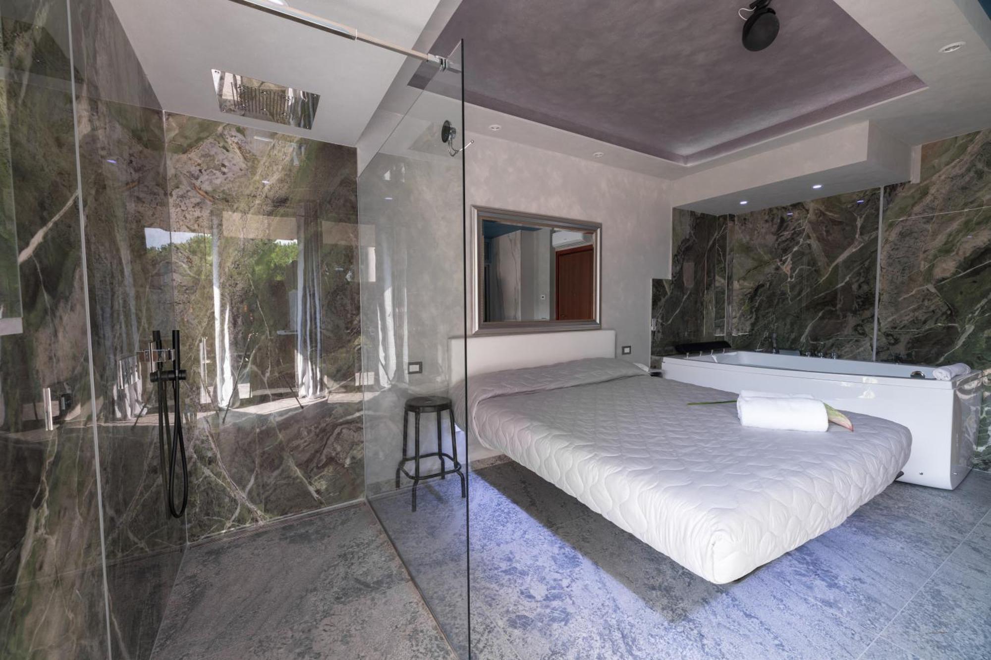 Garda Fantasy Paradise Silver O Gold Desenzano del Garda Exterior photo